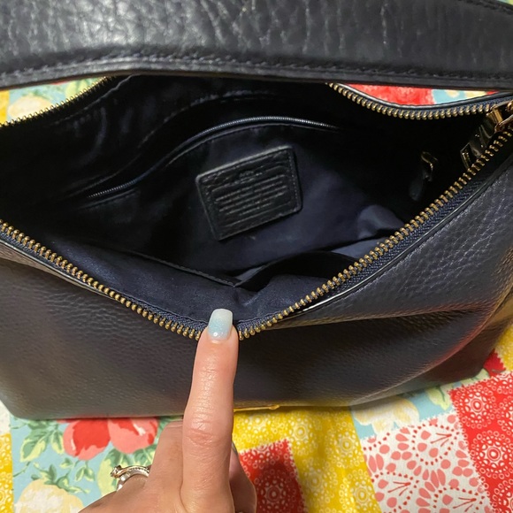 Coach Satchel - Picture 5 of 8